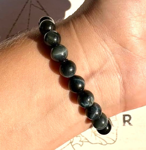One (1) Beautiful High Quality Hawk's Eye Bracelet from South Africa (8mm Bead)