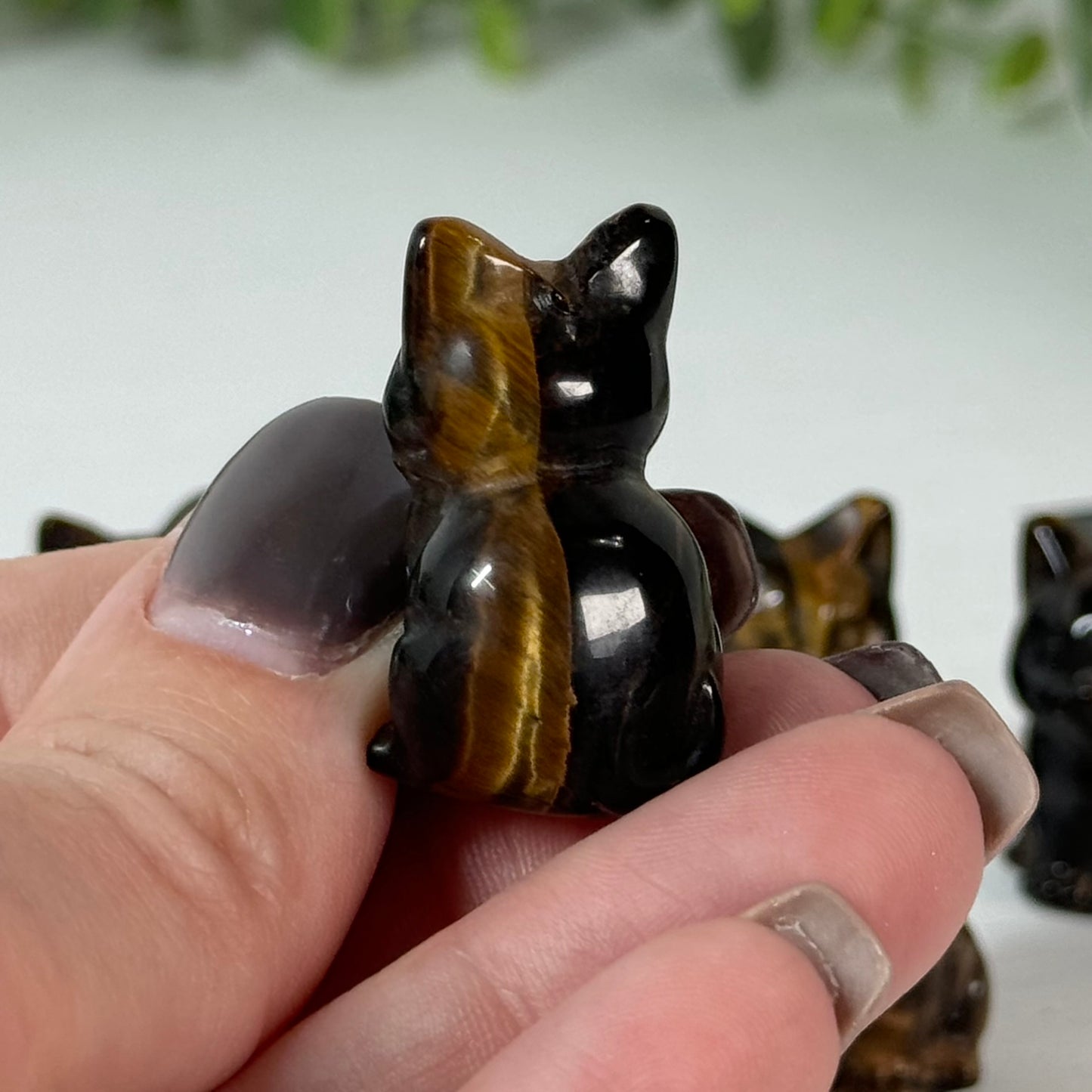 ONE Mini Golden Tiger’s Eye Cat Carving