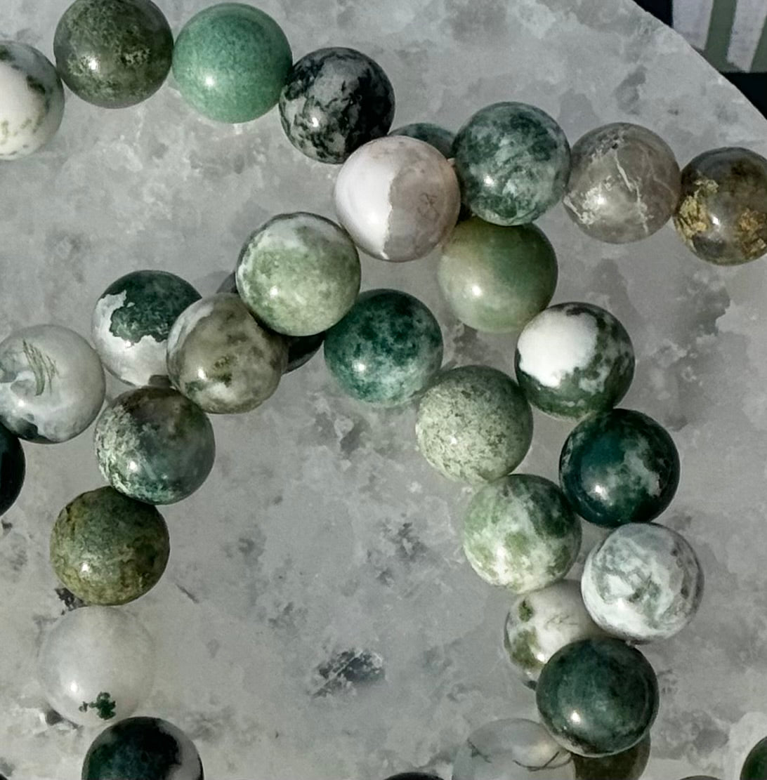 One (1) Moss Agate Bracelet (8.5mm Bead)