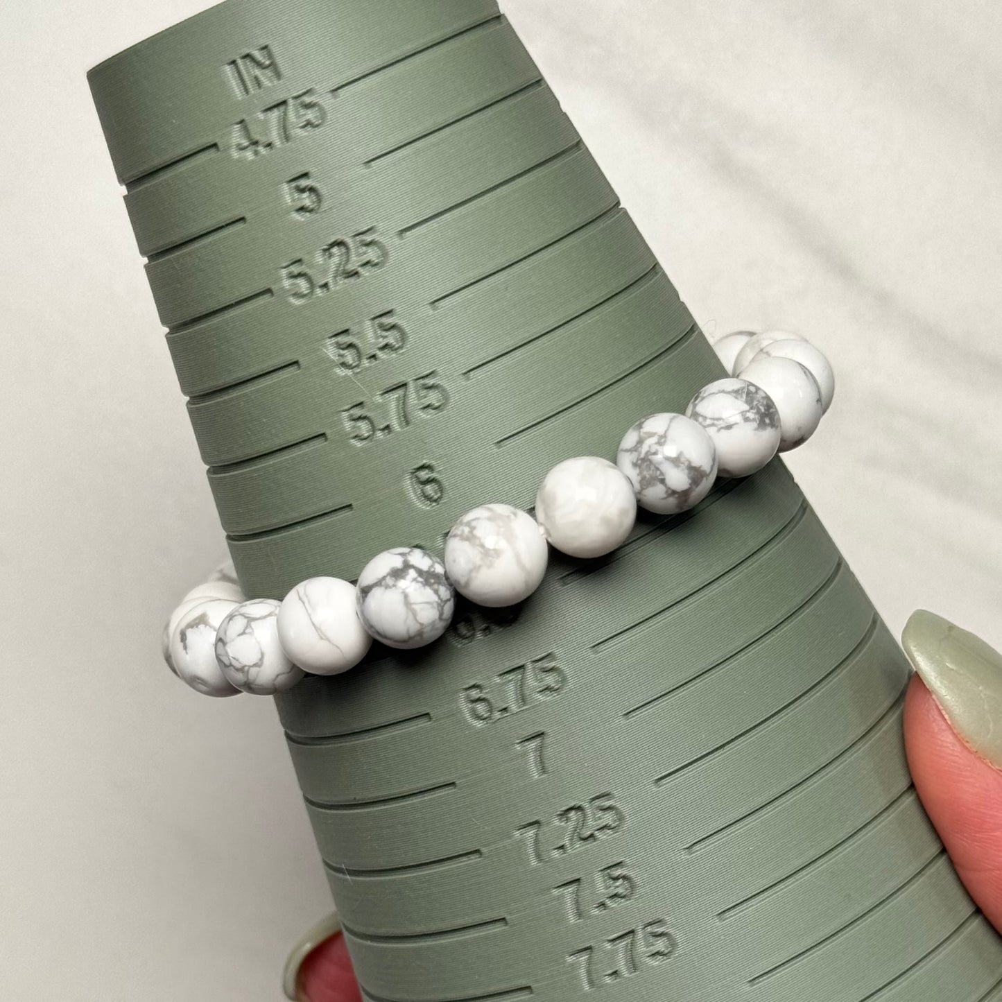 One (1) High Quality Howlite Crystal Bracelet (8mm Beads)