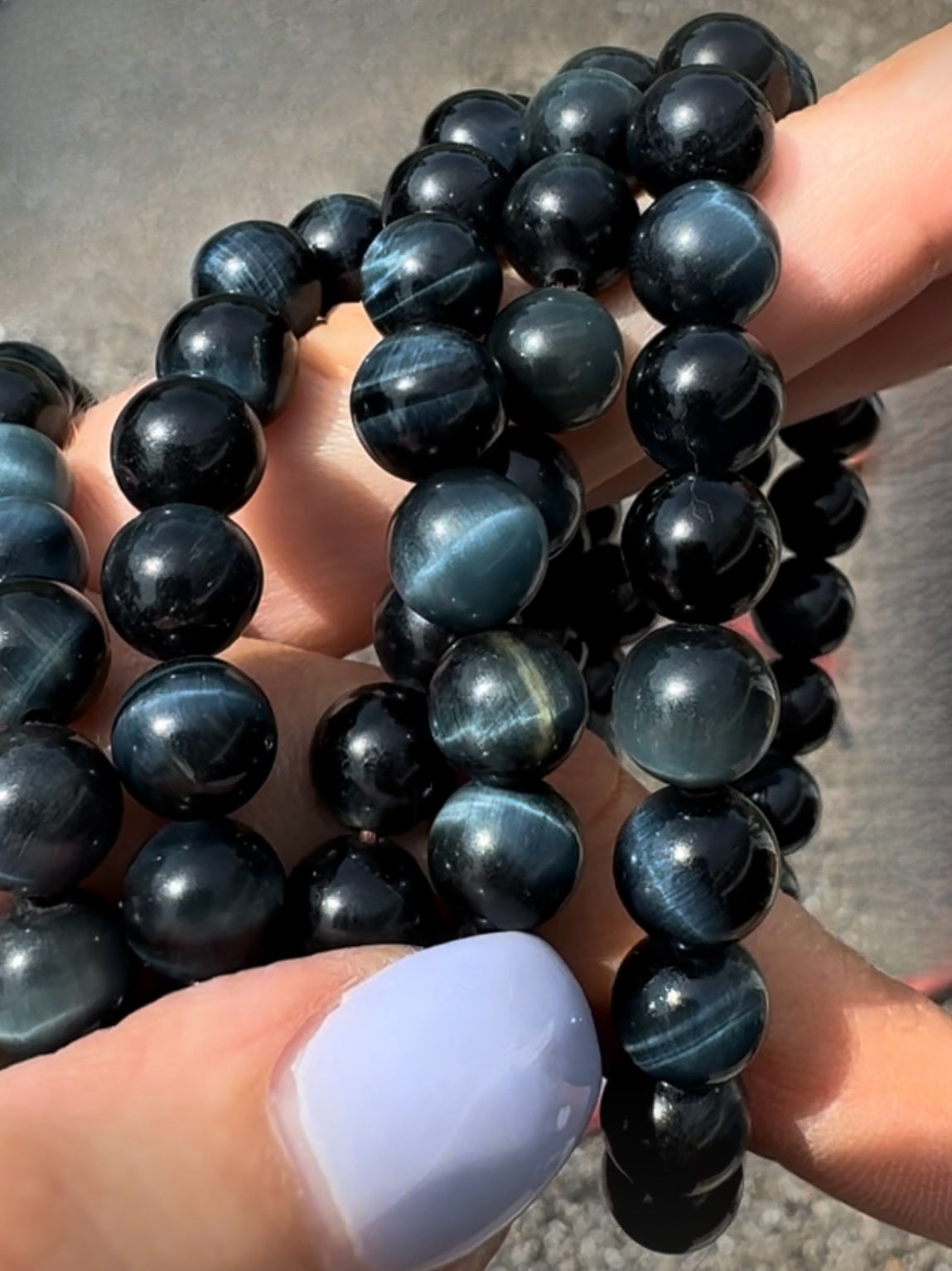 One (1) Beautiful High Quality Hawk's Eye Bracelet from South Africa (8mm Bead)