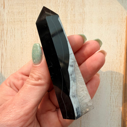 Onyx in Quartz Crystal Tower | Option E