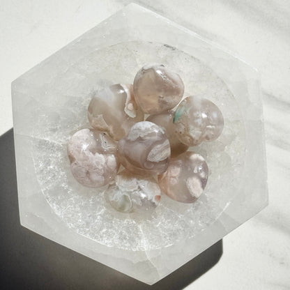 One (1) Tiny Flower Agate Heart Carving