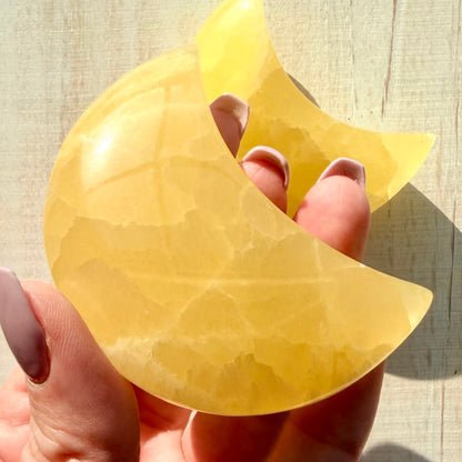 Lemon Calcite Crescent Moon Carving | Lemon Calcite Crystal | Crystal Carving