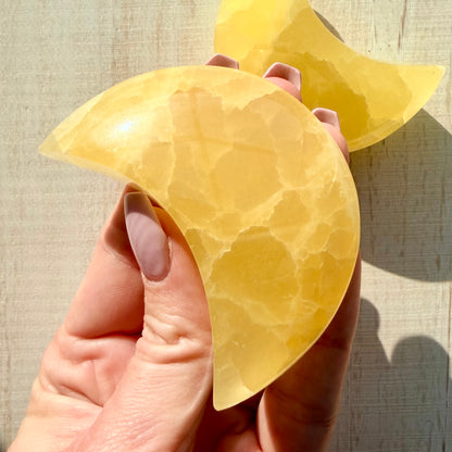 Lemon Calcite Crescent Moon Carving | Lemon Calcite Crystal | Crystal Carving