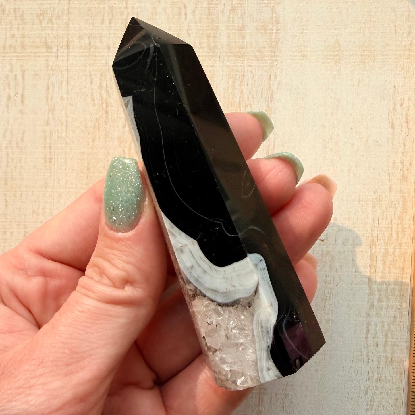 Onyx in Quartz Crystal Tower | Option E