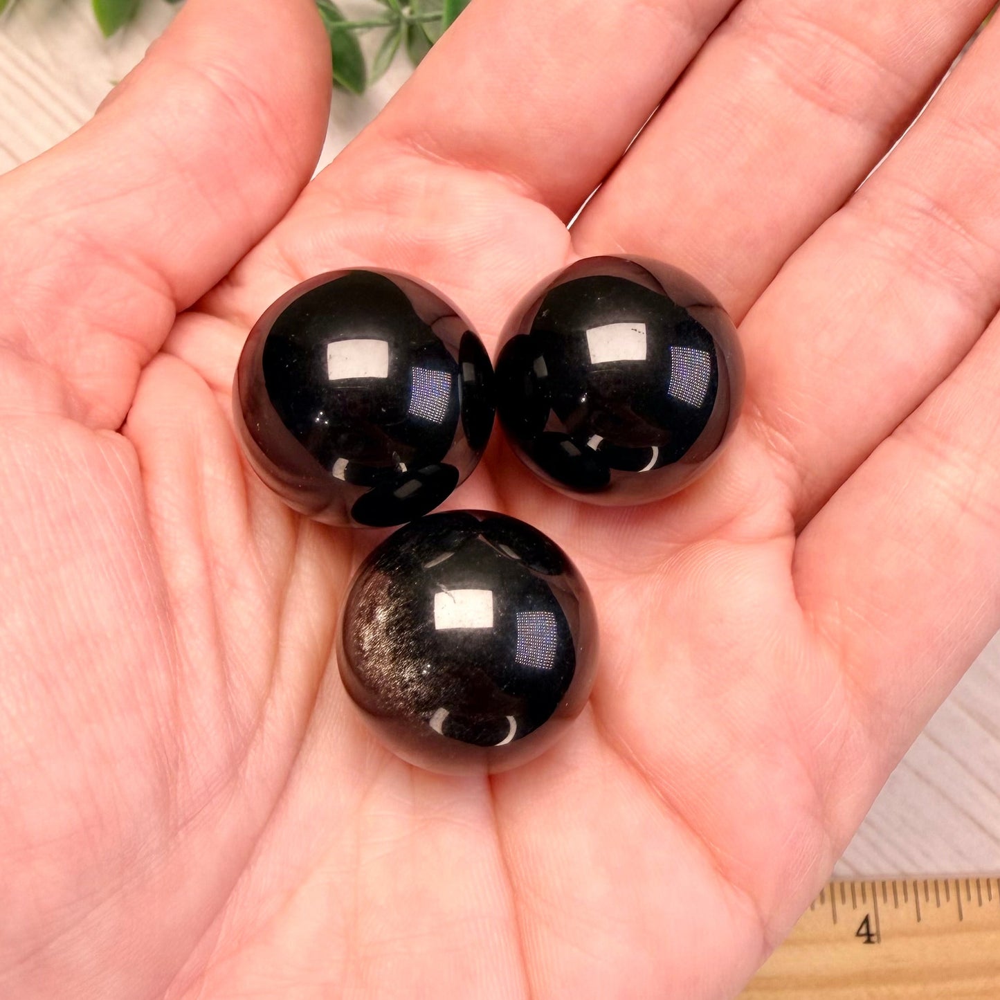 One (1) Obsidian Mini Sphere