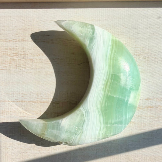 Pistachio Calcite Crescent Moon Carving – Soft Green Crystal for Peace