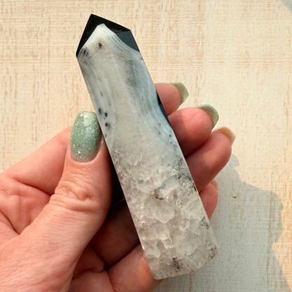 Onyx in Quartz Crystal Tower | Option E