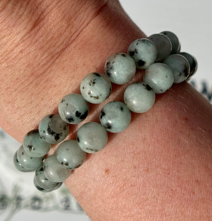 Kiwi Jasper Bracelet from New Zealand (8mm Bead)