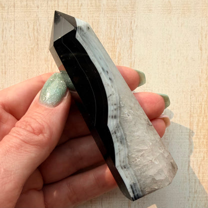 Onyx in Quartz Crystal Tower | Option E