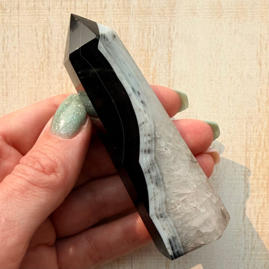 Onyx in Quartz Crystal Tower | Option E