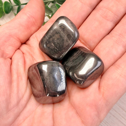 One (1) Hematite Tumble