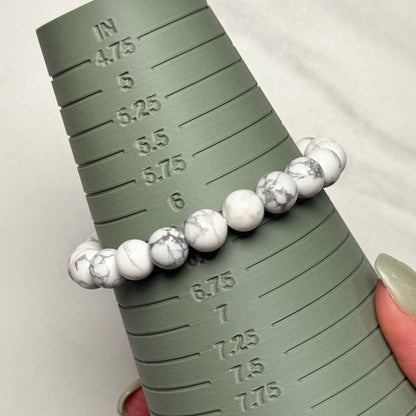 One (1) High Quality Howlite Crystal Bracelet (8mm Beads)