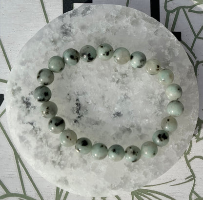 Kiwi Jasper Bracelet from New Zealand (8mm Bead)