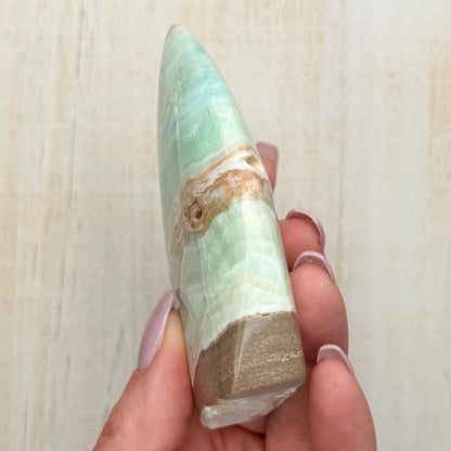 Caribbean Calcite Flame – Soothing Teal Crystal for Calm & Communication