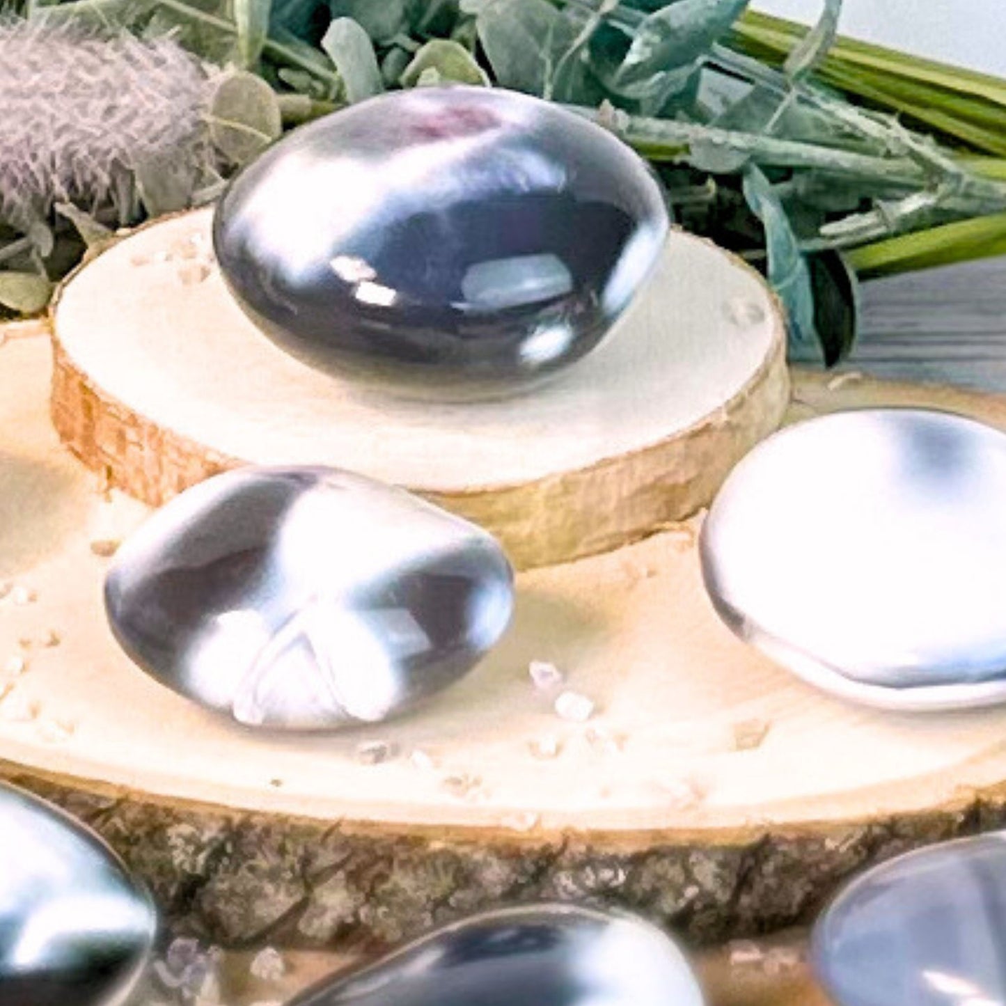 Orca Agate Palm Stones