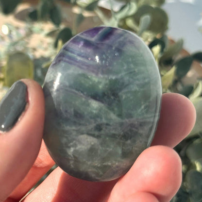 fluorite palm stones