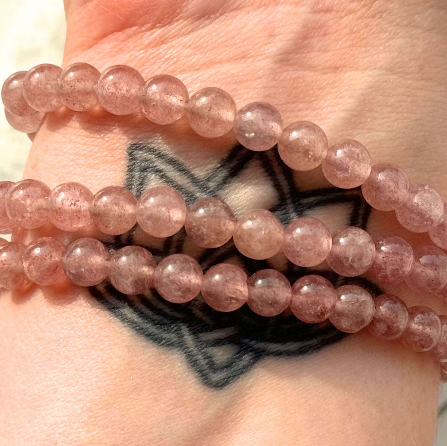 ONE Strawberry Quartz Bracelet from Brazil (6mm Bead)