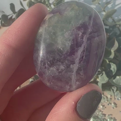 fluorite palm stones